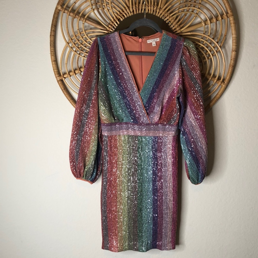 Eva Mendes unique multi colored dress